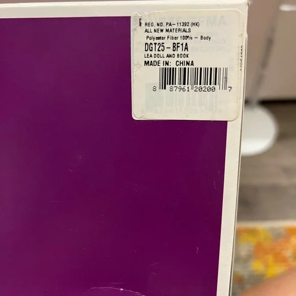 American Girl Doll Lea Clark - complete with book in box - Picture 6 of 7